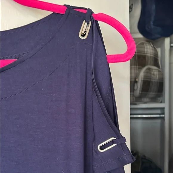 Cable & Gauge Midnight Peek a Boo Top NWOT - Picture 3 of 5